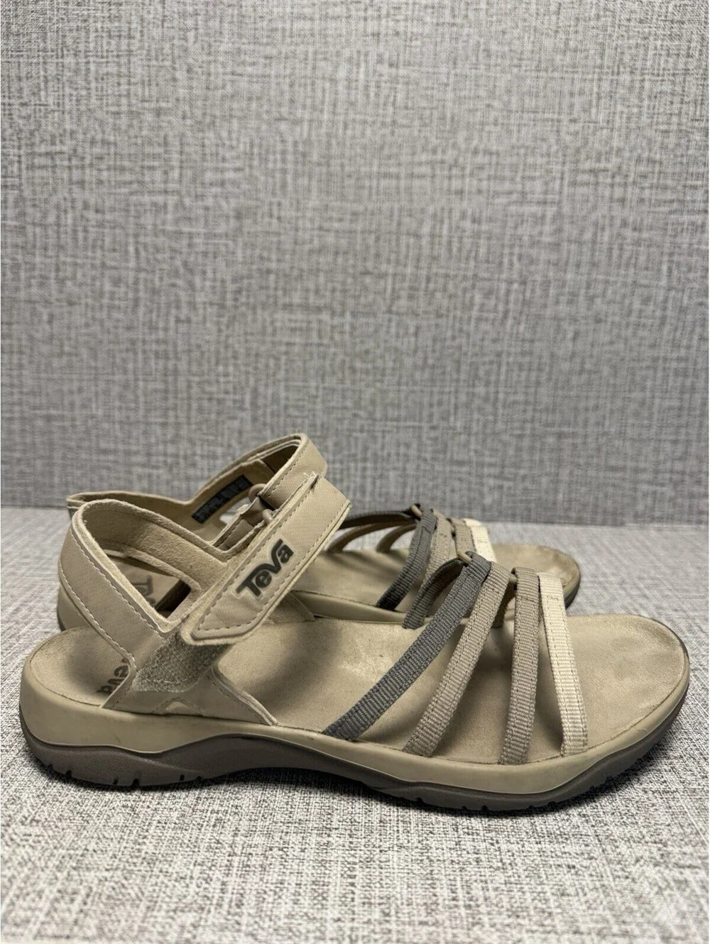Teva Sandals Womens Sz 8 Taupe Elzada Strappy Casual Hiking Outdoors Comfort